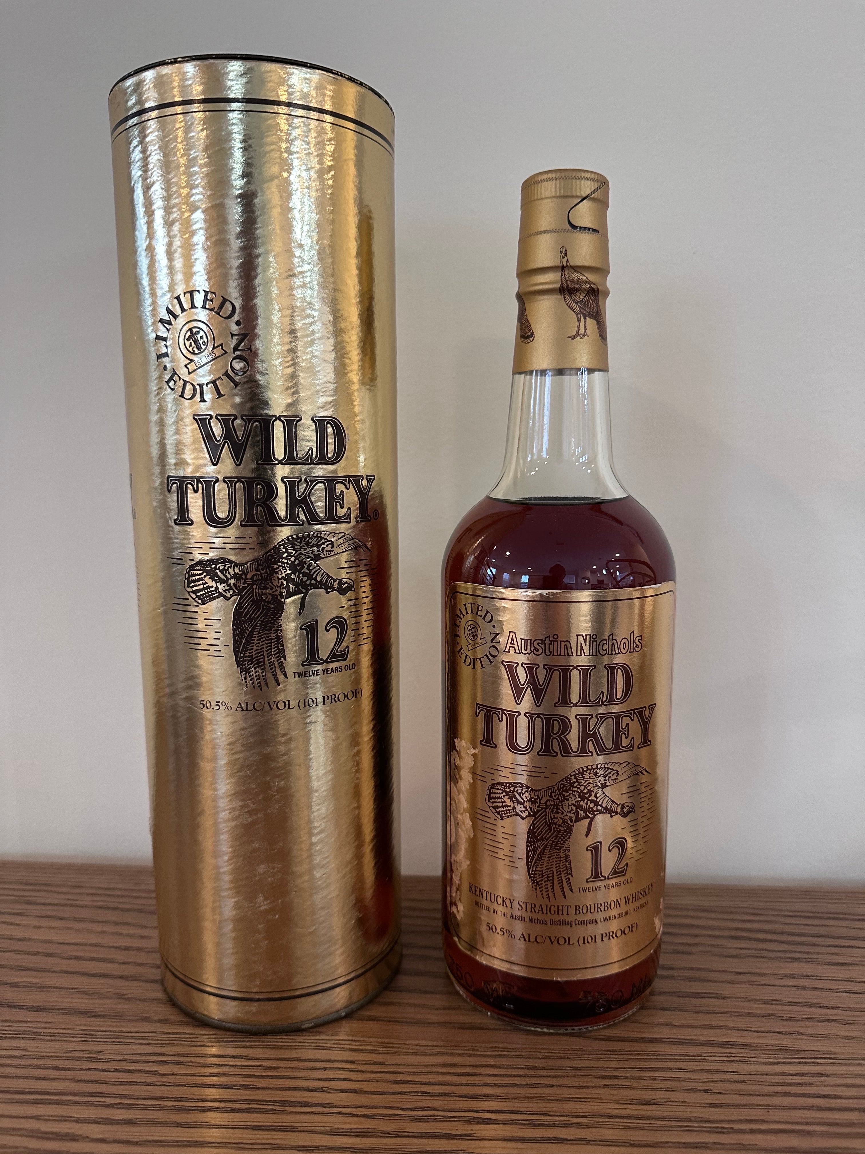 Wild Turkey 12 Year Old 1992 Gold Foil KentuckyStraight Bourbon Whiskey 750ml