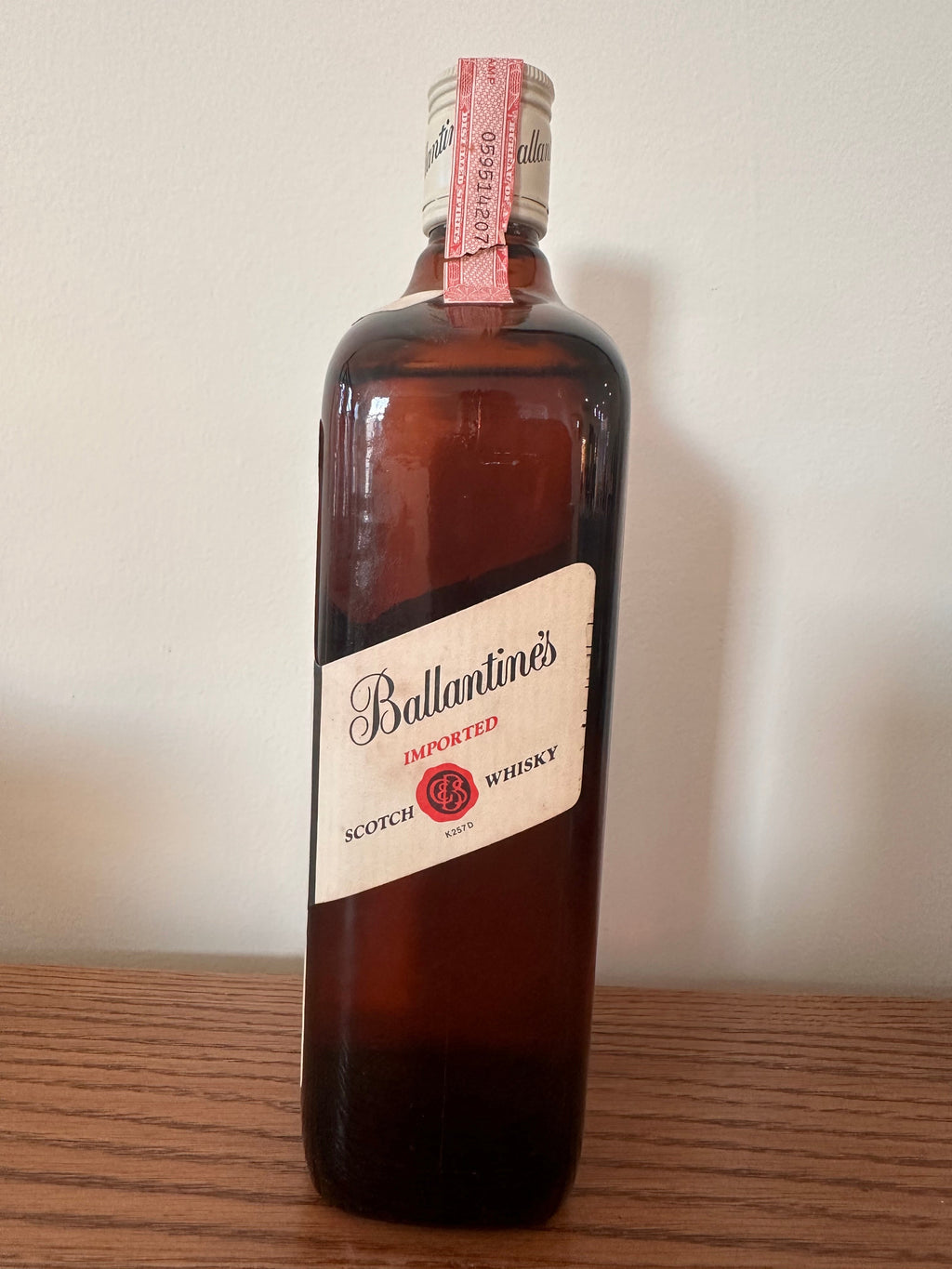 Ballantine's Finest Blended Scotch Whisky Quart 1977-1982