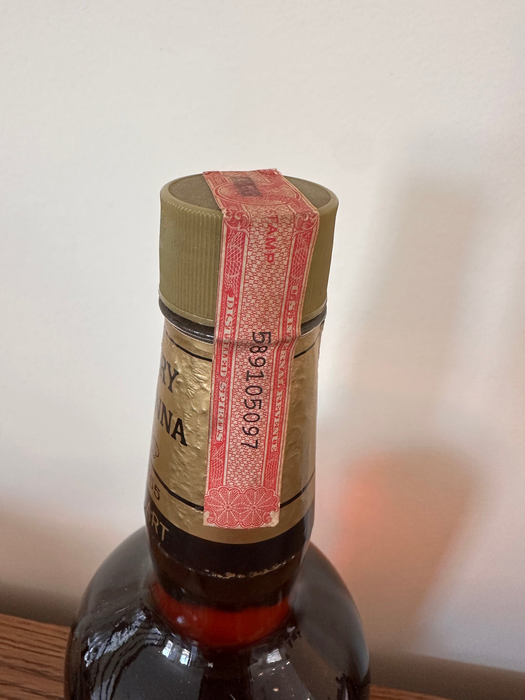 1974 Henry McKenna 6 Year Bourbon Whiskey Quart